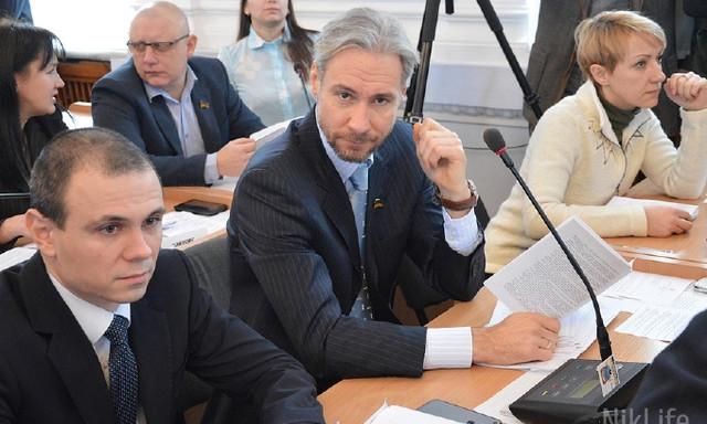 Депутат Апанасенко попросил Сенкевича прекратить геноцид животных в Николаеве