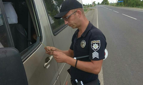 Полицейские выявили 28 нарушений законодательства во время проверок пассажирского транспорта на Николаевщине